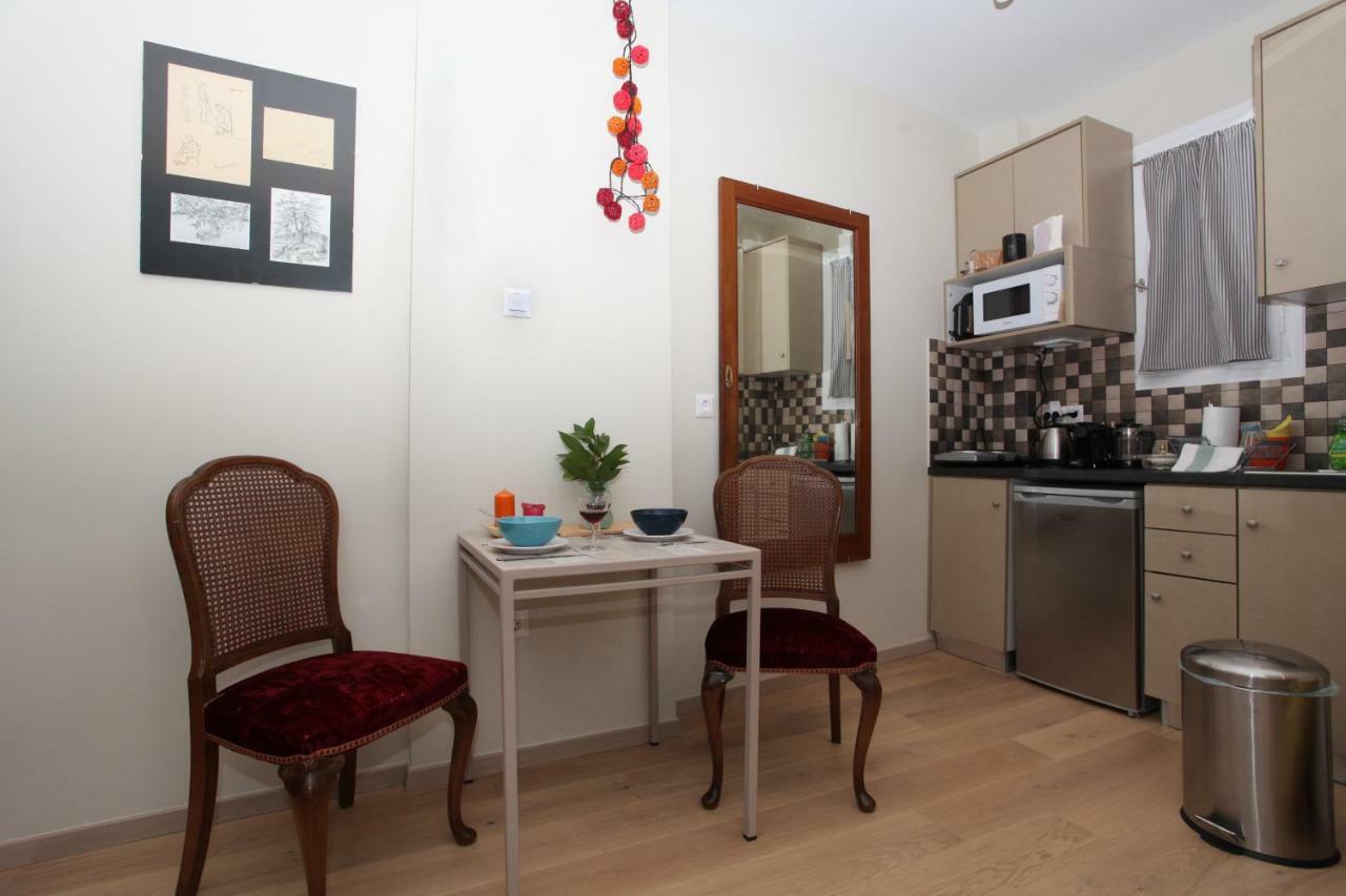 Stylish Studio Below The Acropolis Athen Eksteriør billede
