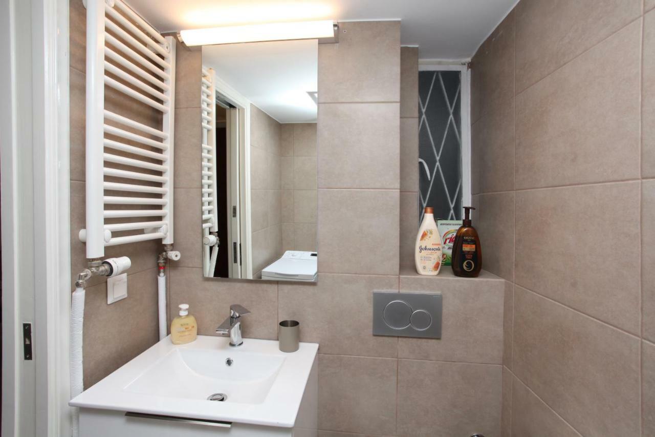 Stylish Studio Below The Acropolis Athen Eksteriør billede
